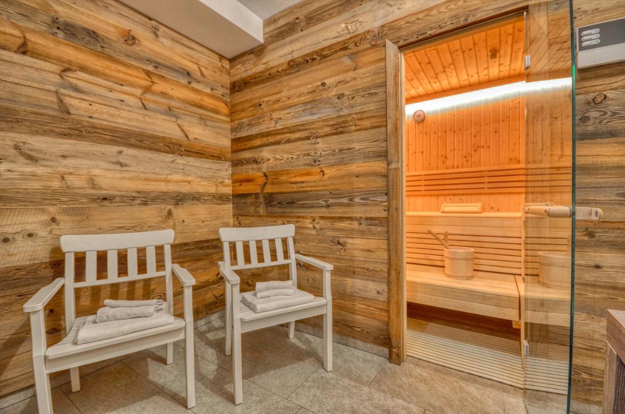 Ski-In Ski-Out Chalet Maiskogel "Bergli" - By Alpen Apartments 카프룬 외부 사진